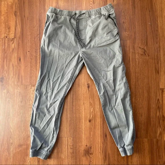 American Eagle Khaki Joggers - Picture 1 of 3